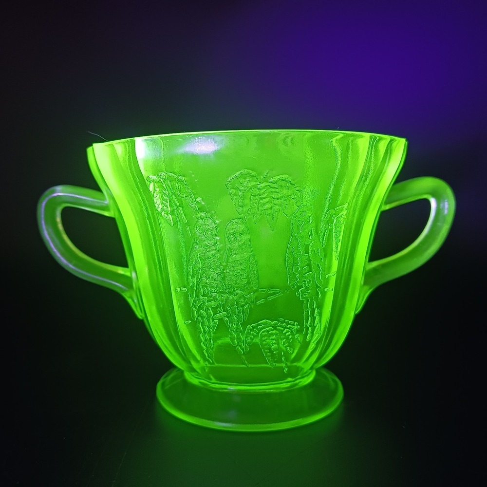 Federal Glass - Sylvan Parrot Green Uranium Depression Glass Sugar Bowl Antique